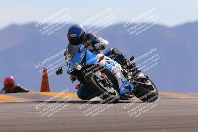 media/Nov-05-2022-SoCal Trackdays (Sat) [[f8d9b725ab]]/Turn 9 (110pm)/